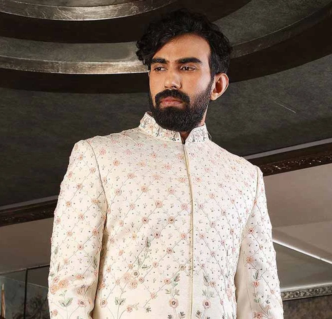 White Embroidered Silk Sherwani Set 4 White Embroidered Silk Sherwani Set - Image 2