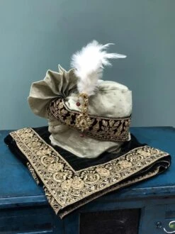 Grey Embroidered Wedding Safa Set In Silk