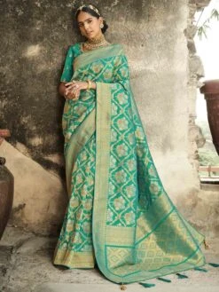 Green Colour Silk Fabric Weaving Saree.
