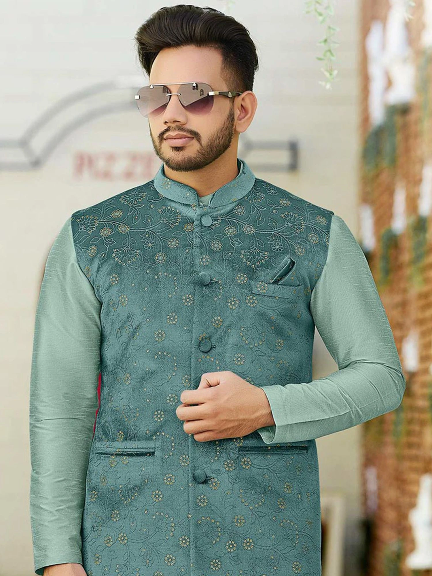 Green Kurta Pajama With Velvet Jacket 4 Green Kurta Pajama With Velvet Jacket - Image 2