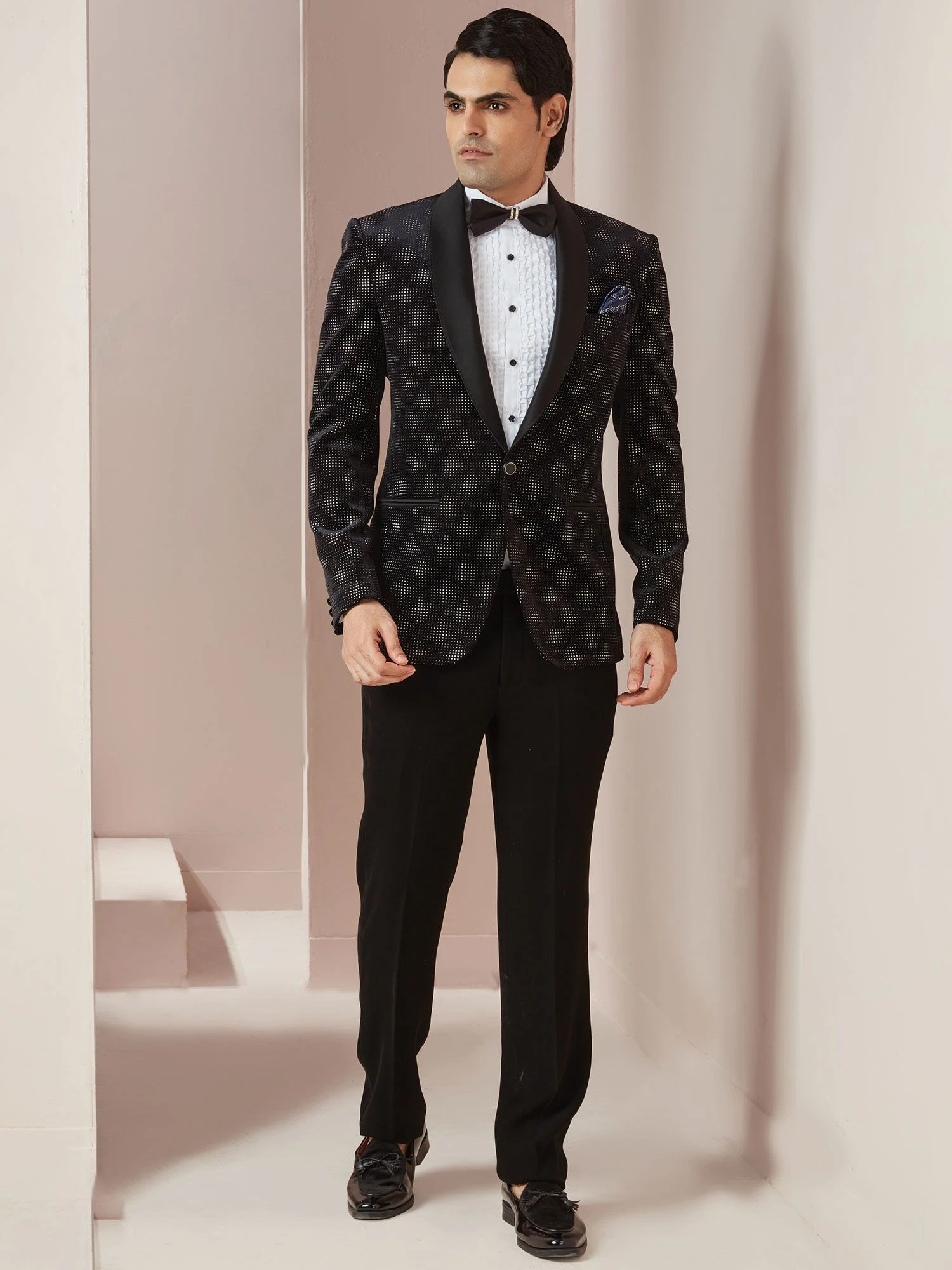 Black Printed Tuxedo Set For Men 3 Black Printed Tuxedo Set For Men