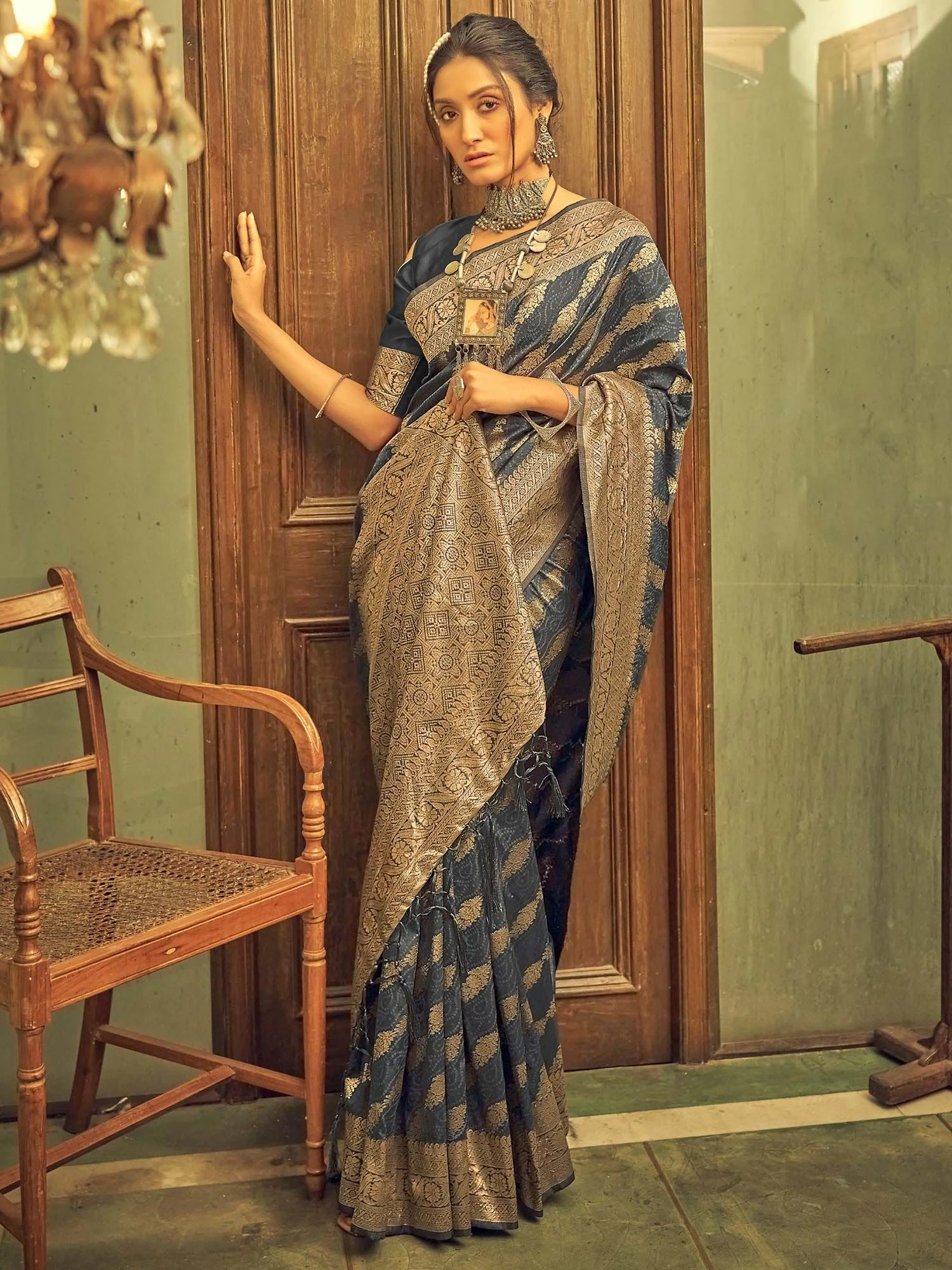 Grey Zari Woven Saree In Banarasi Silk 3 Grey Zari Woven Saree In Banarasi Silk