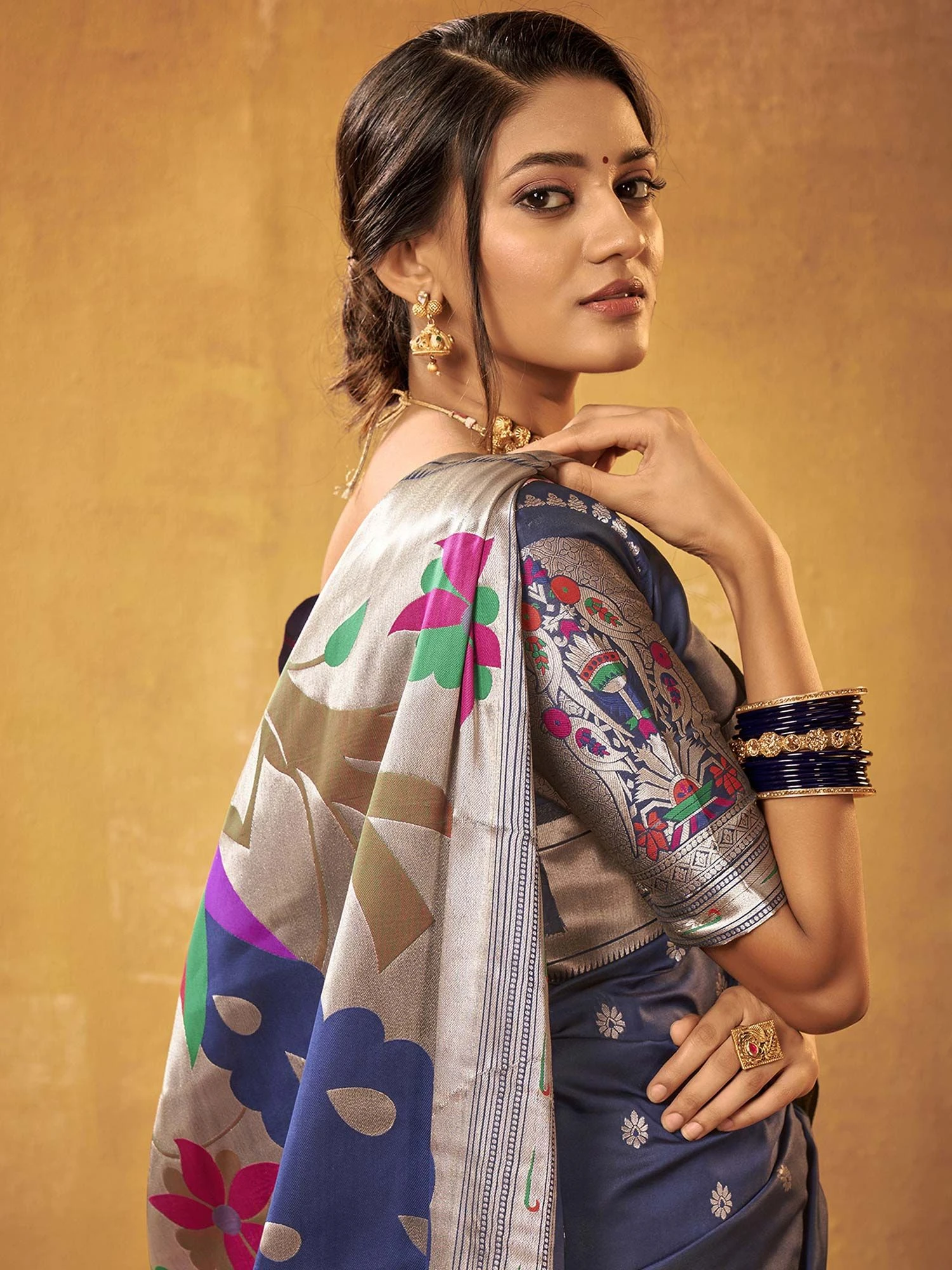 Grey Festive Silk Saree With Zari Weaves 4 Grey Festive Silk Saree With Zari Weaves - Image 2