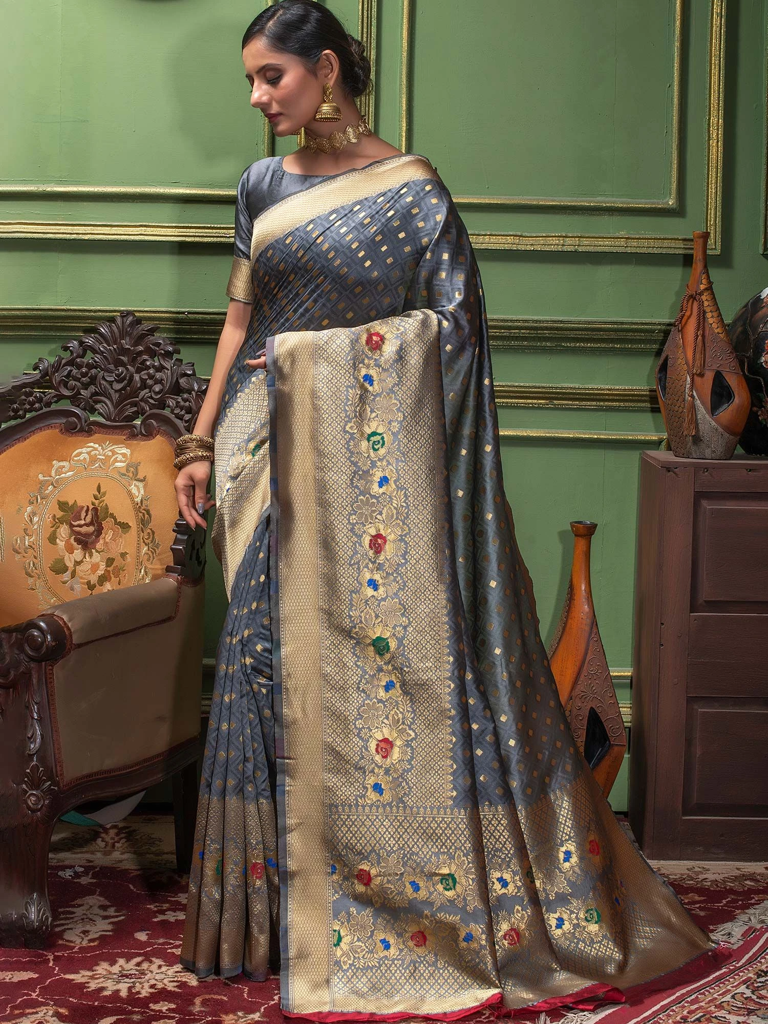 Grey Zari Woven Silk Saree 3 Grey Zari Woven Silk Saree