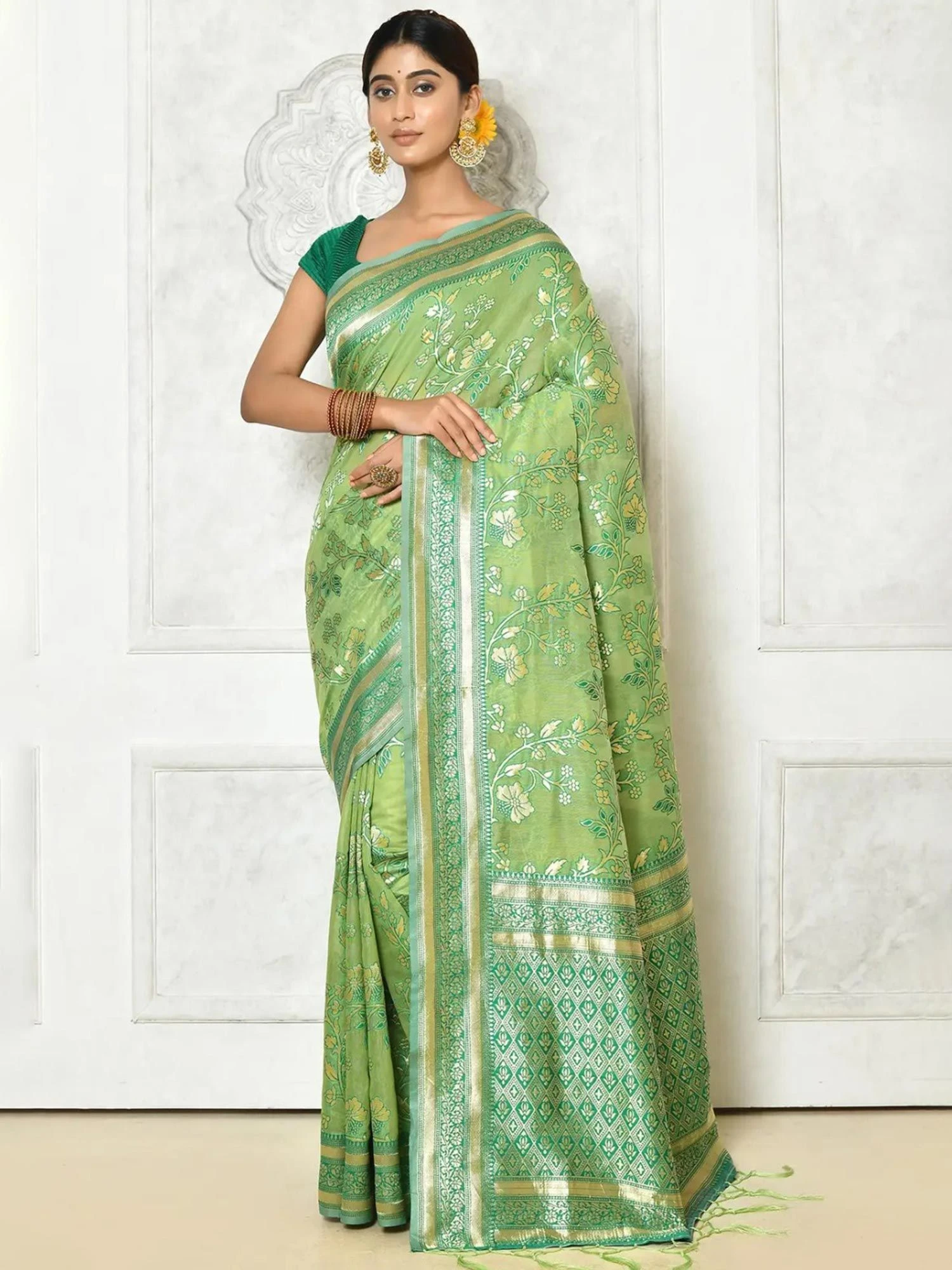 Green Cotton Saree With Floral Weaves 3 Green Cotton Saree With Floral Weaves