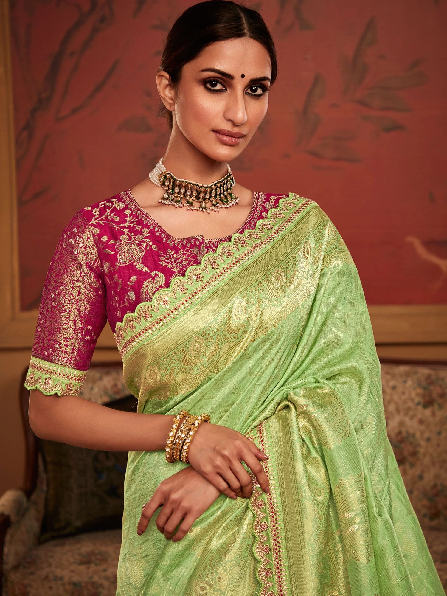 Green Festive Saree With Zari Woven Blouse 4 Green Festive Saree With Zari Woven Blouse - Image 2