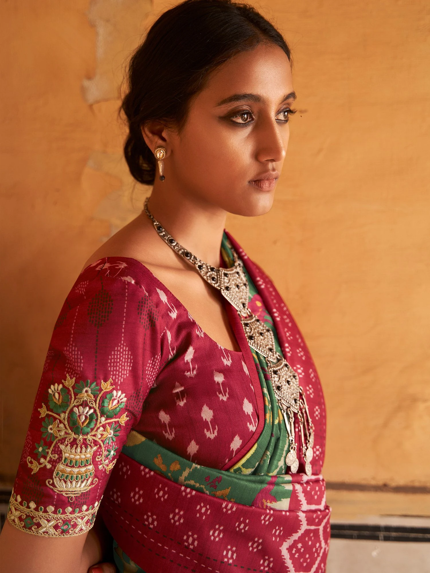 Green Festive Tussar Silk Saree With Blouse 4 Green Festive Tussar Silk Saree With Blouse - Image 2