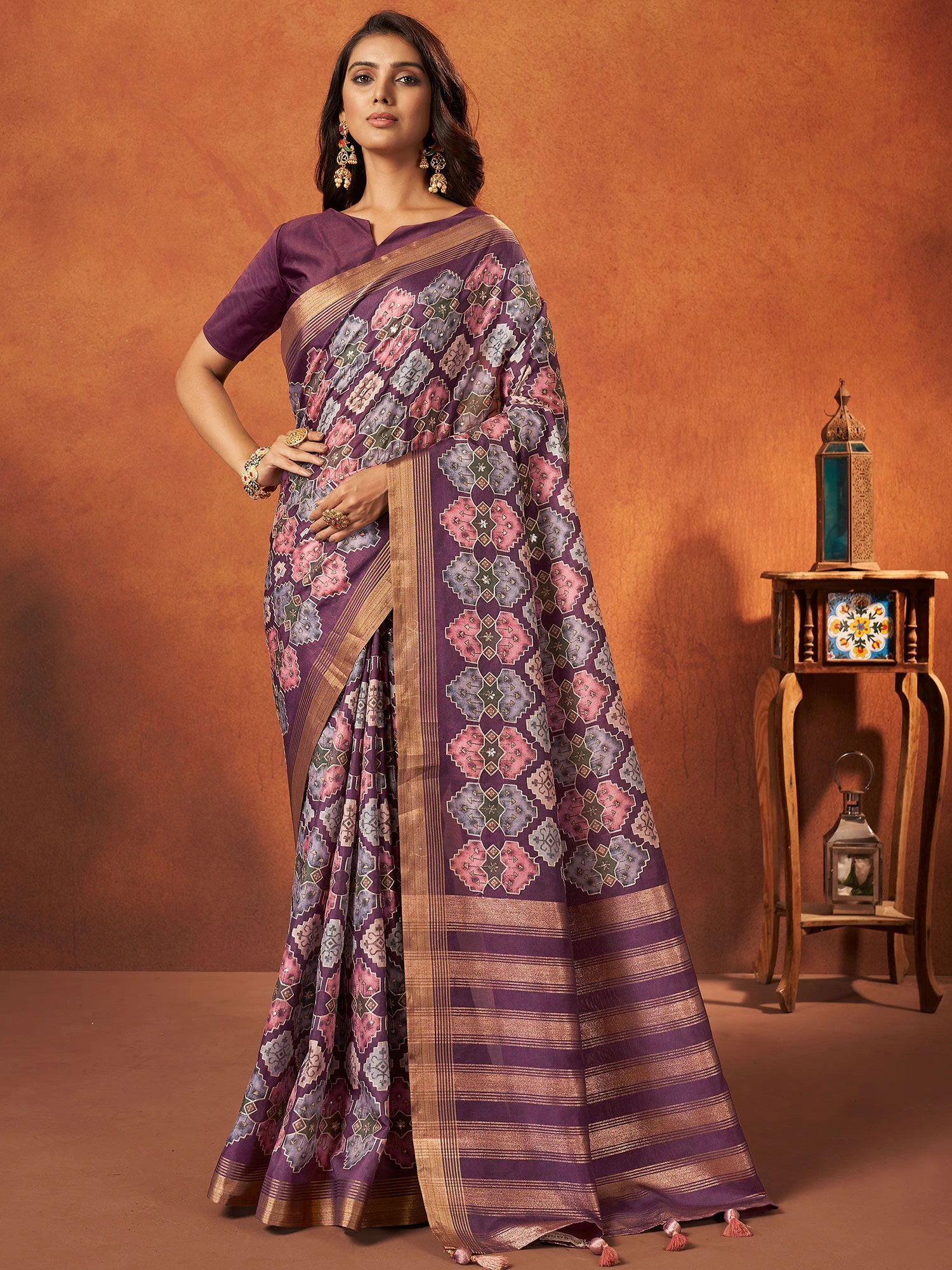 Purple Printed Saree With Blouse In Art Silk 3 Purple Printed Saree With Blouse In Art Silk