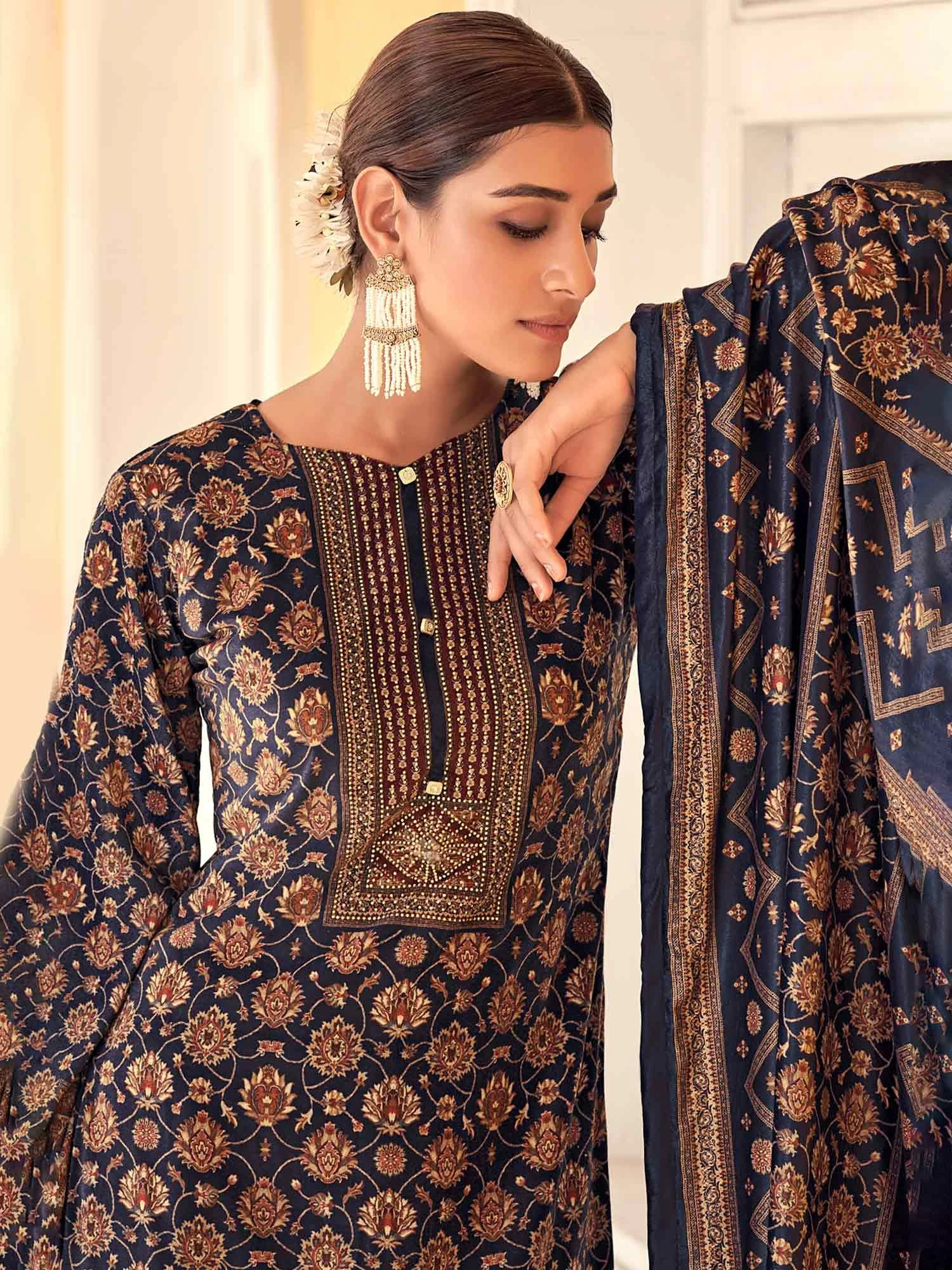 Blue Velvet Salwar Kameez With Digital Prints 4 Blue Velvet Salwar Kameez With Digital Prints - Image 2