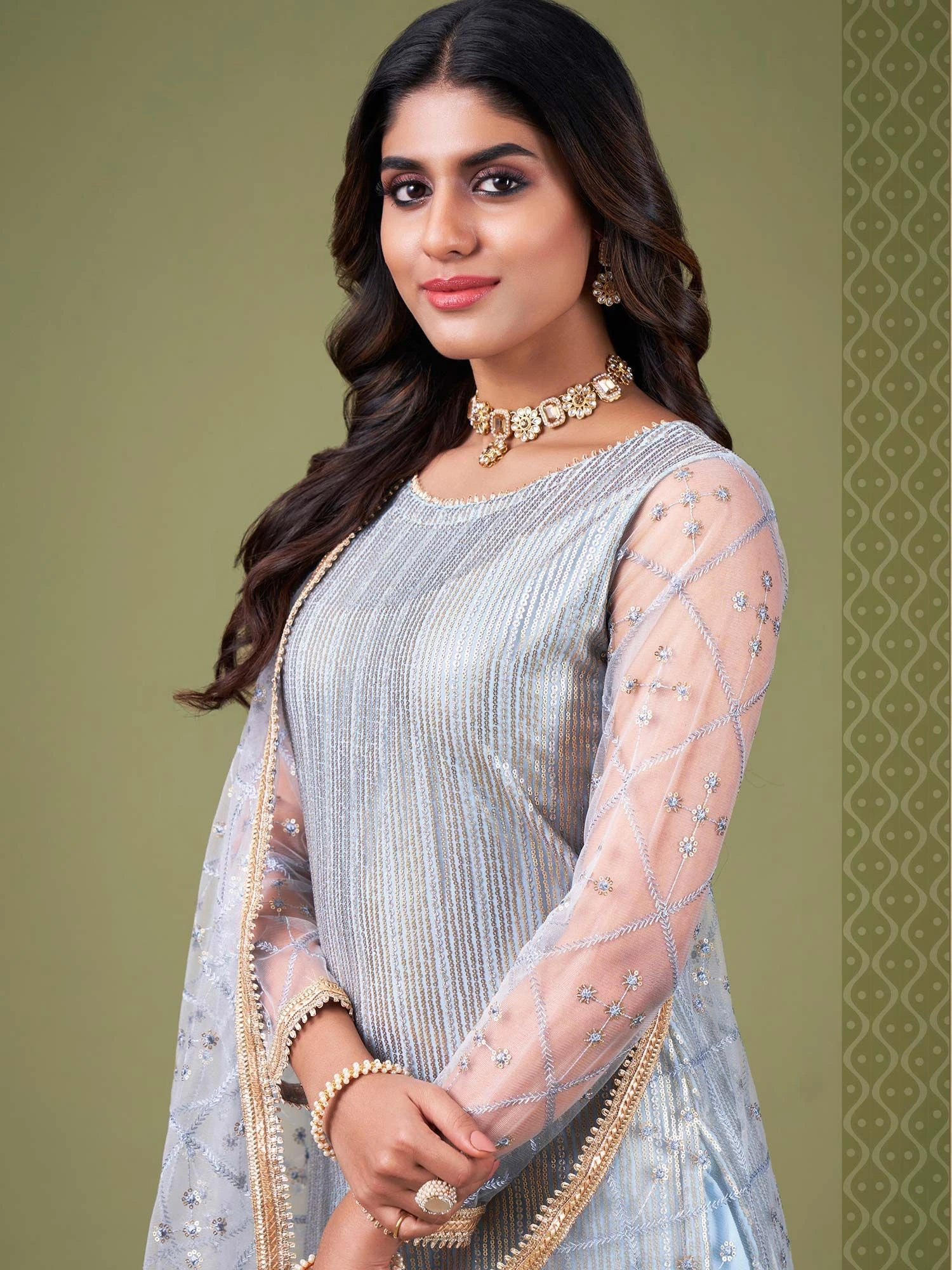 Blue Embroidered Pant Suit With Embroidery 4 Blue Embroidered Pant Suit With Embroidery - Image 2