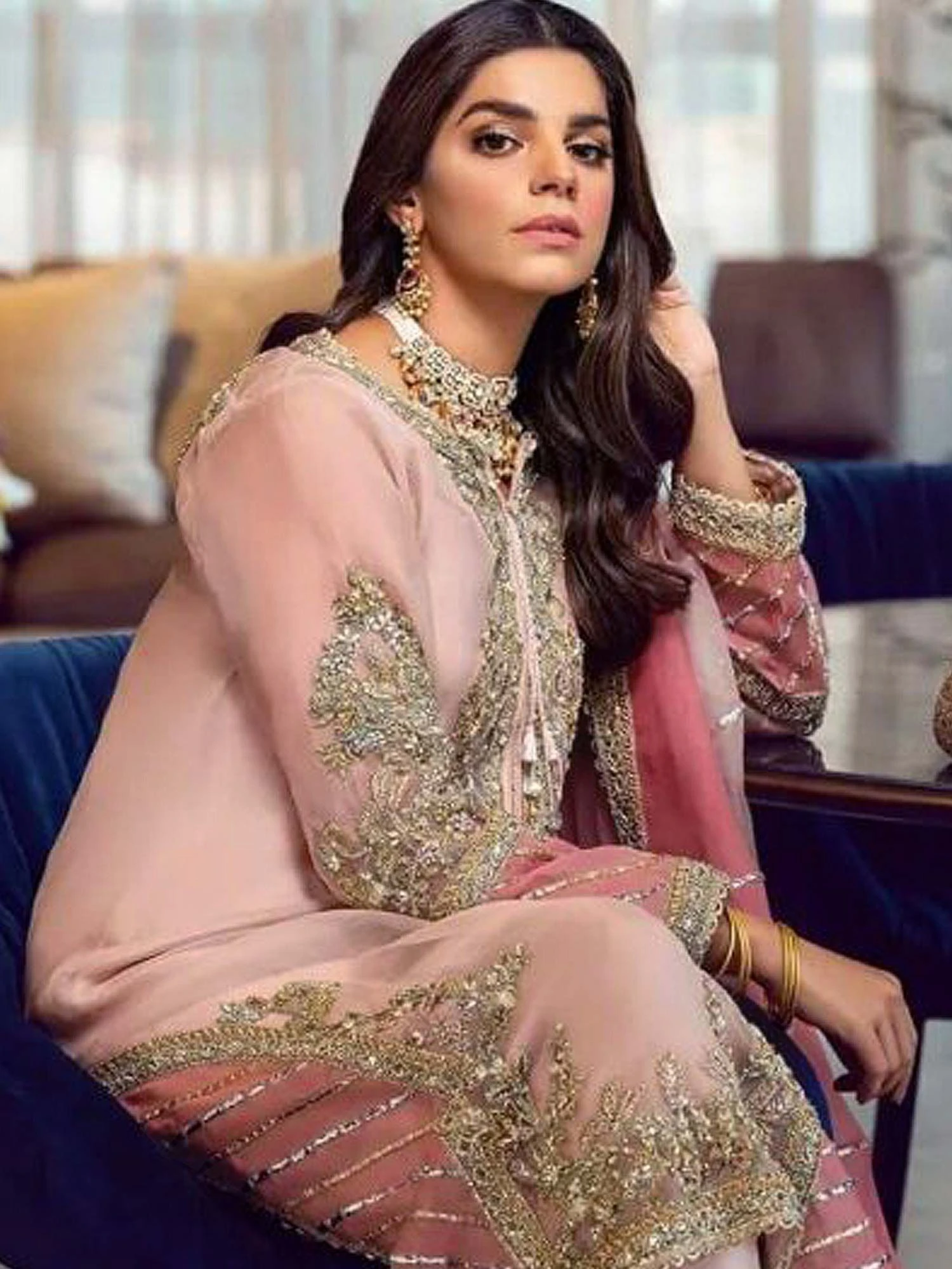 Pink Embroidered Straight Cut Pakistani Salwar Kameez 4 Pink Embroidered Straight Cut Pakistani Salwar Kameez - Image 2