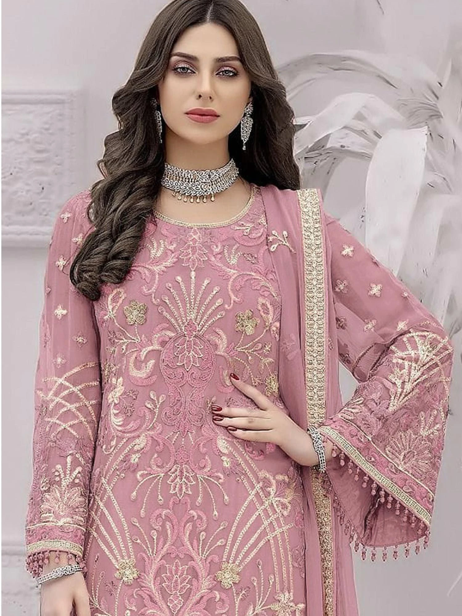 Pink Embroidered Pakistani Salwar Suit In Georgette 4 Pink Embroidered Pakistani Salwar Suit In Georgette - Image 2