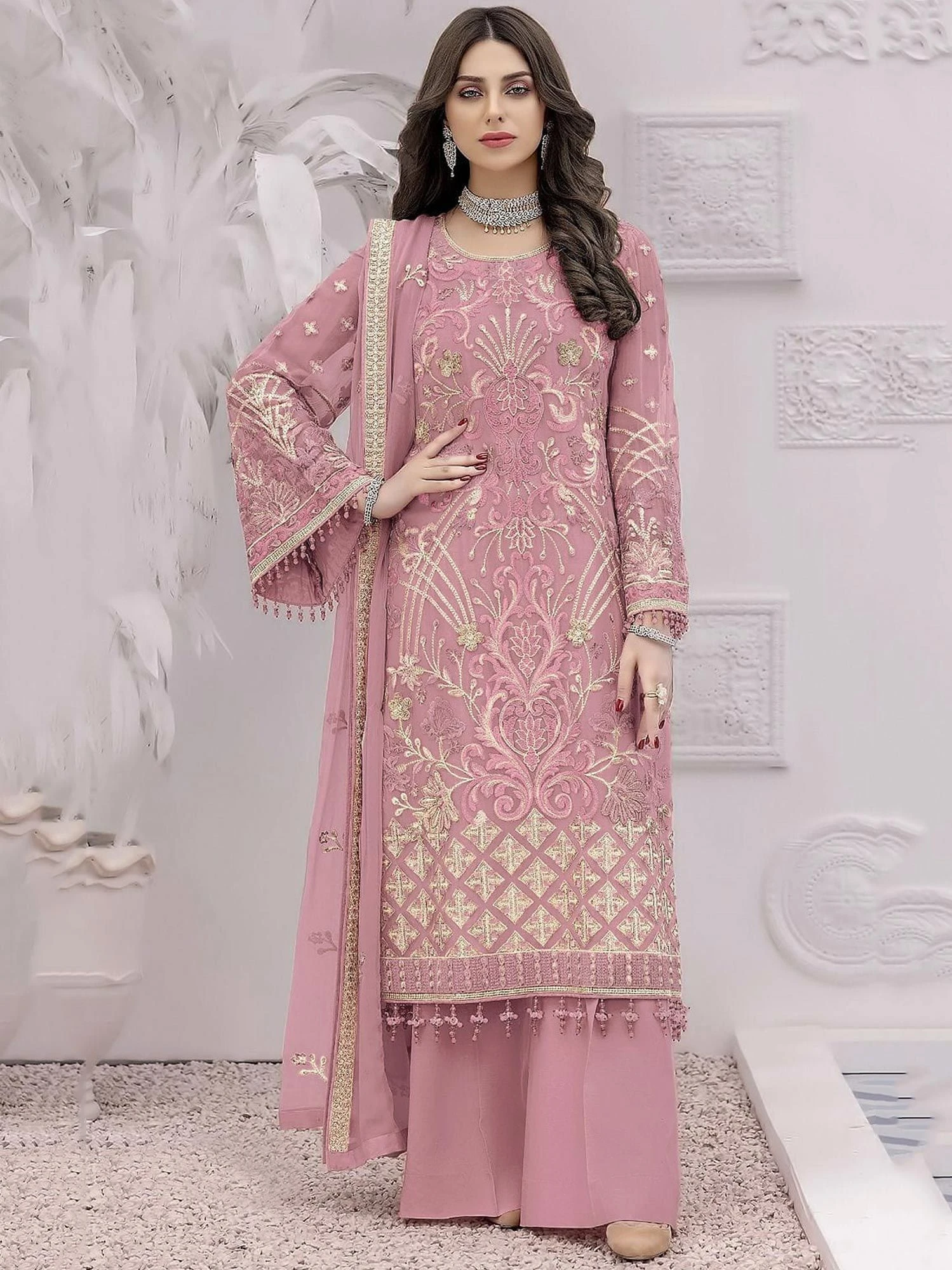 Pink Embroidered Pakistani Salwar Suit In Georgette 3 Pink Embroidered Pakistani Salwar Suit In Georgette