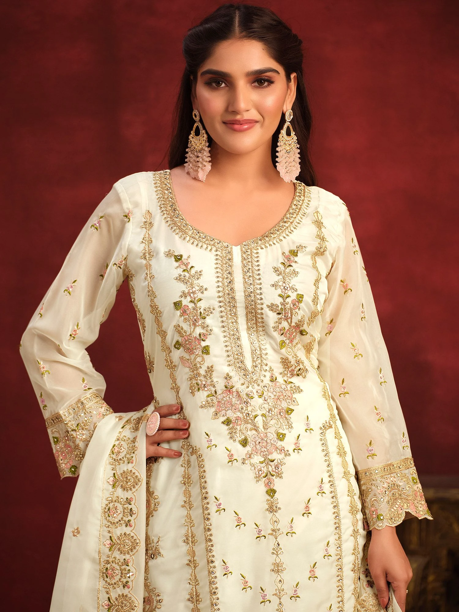 White Pant Style Salwar Suit In Organza With Zari Work 4 White Pant Style Salwar Suit In Organza With Zari Work - Image 2