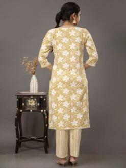 Yellow Casual Wear Cotton Suit With Floral Print -Riwaayat Store p3257sl02 2