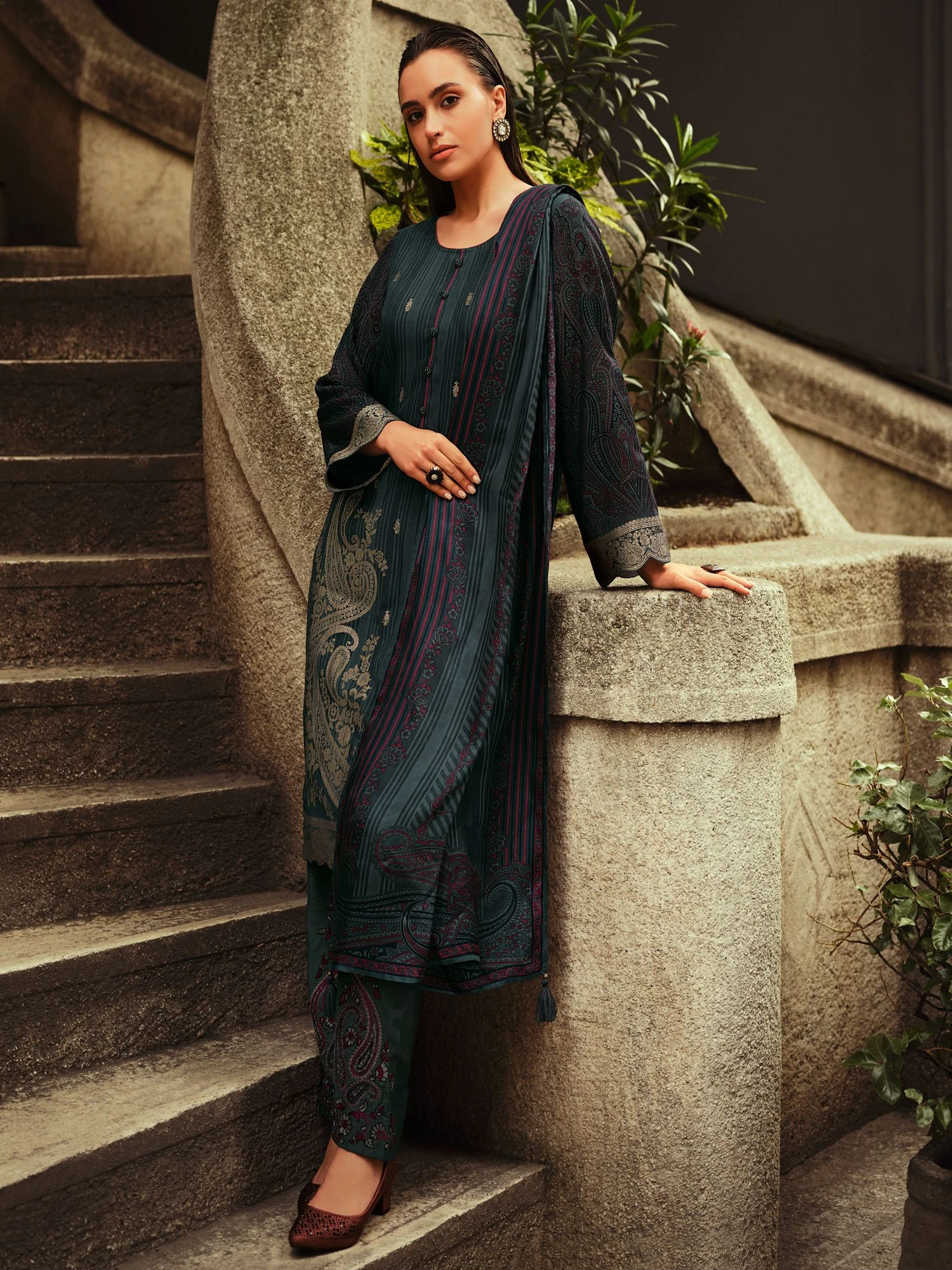 Blue Pakistani Salwar Kameez In Print With Pant Style 3 Blue Pakistani Salwar Kameez In Print With Pant Style