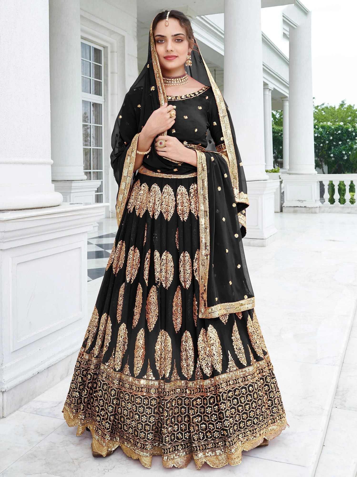 Black Festive Heavy Border Lengha With Choli 3 Black Festive Heavy Border Lengha With Choli