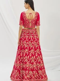 Pink Bridal Embroidered Lehenga Set In Velvet 7 Pink Bridal Embroidered Lehenga Set In Velvet -Riwaayat Store p4067lc03 2