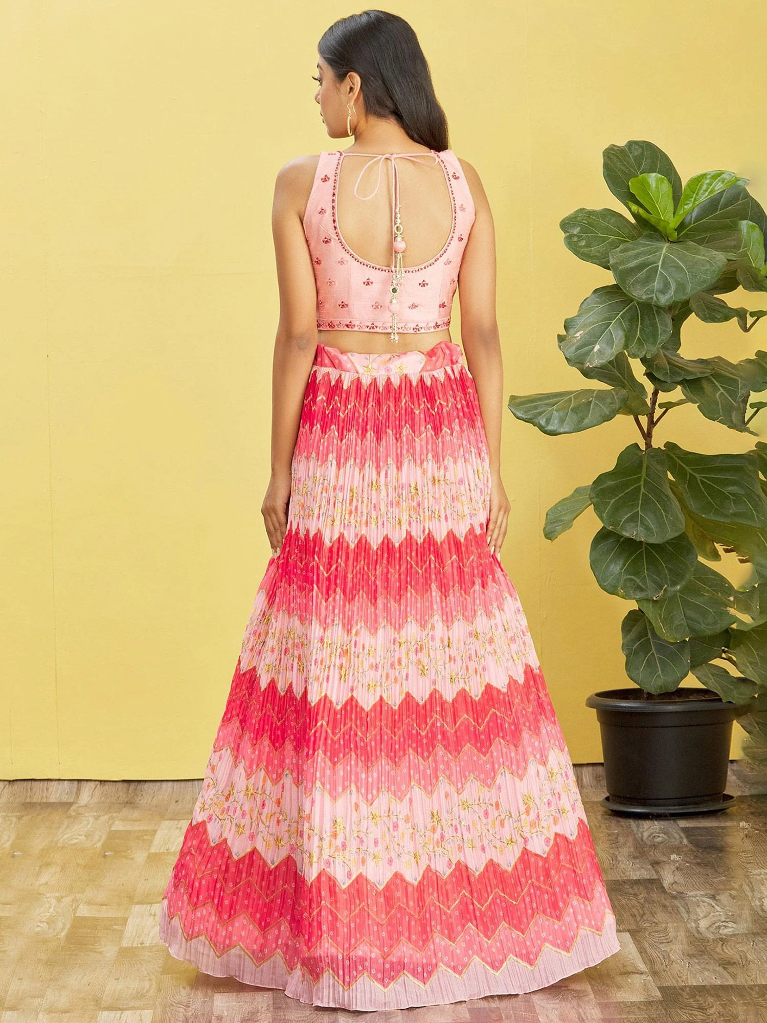 Pink Shaded Embroidered Lehenga Choli With Blouse 5 Pink Shaded Embroidered Lehenga Choli With Blouse - Image 3