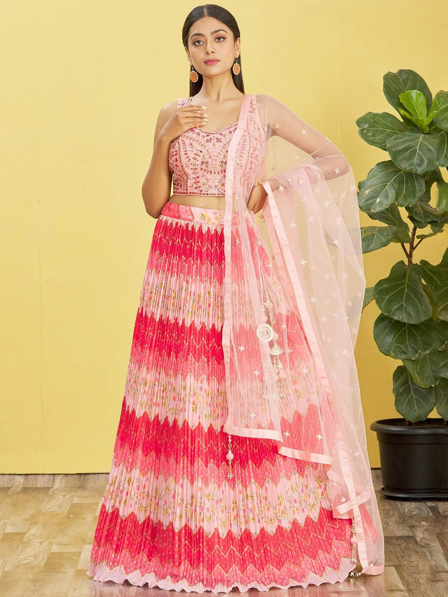 Pink Shaded Embroidered Lehenga Choli With Blouse 3 Pink Shaded Embroidered Lehenga Choli With Blouse